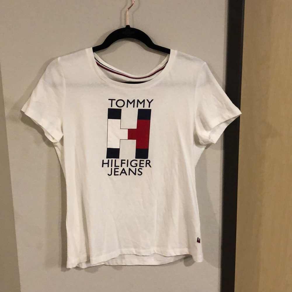 Tommy Hilfiger white T-shirt women’s